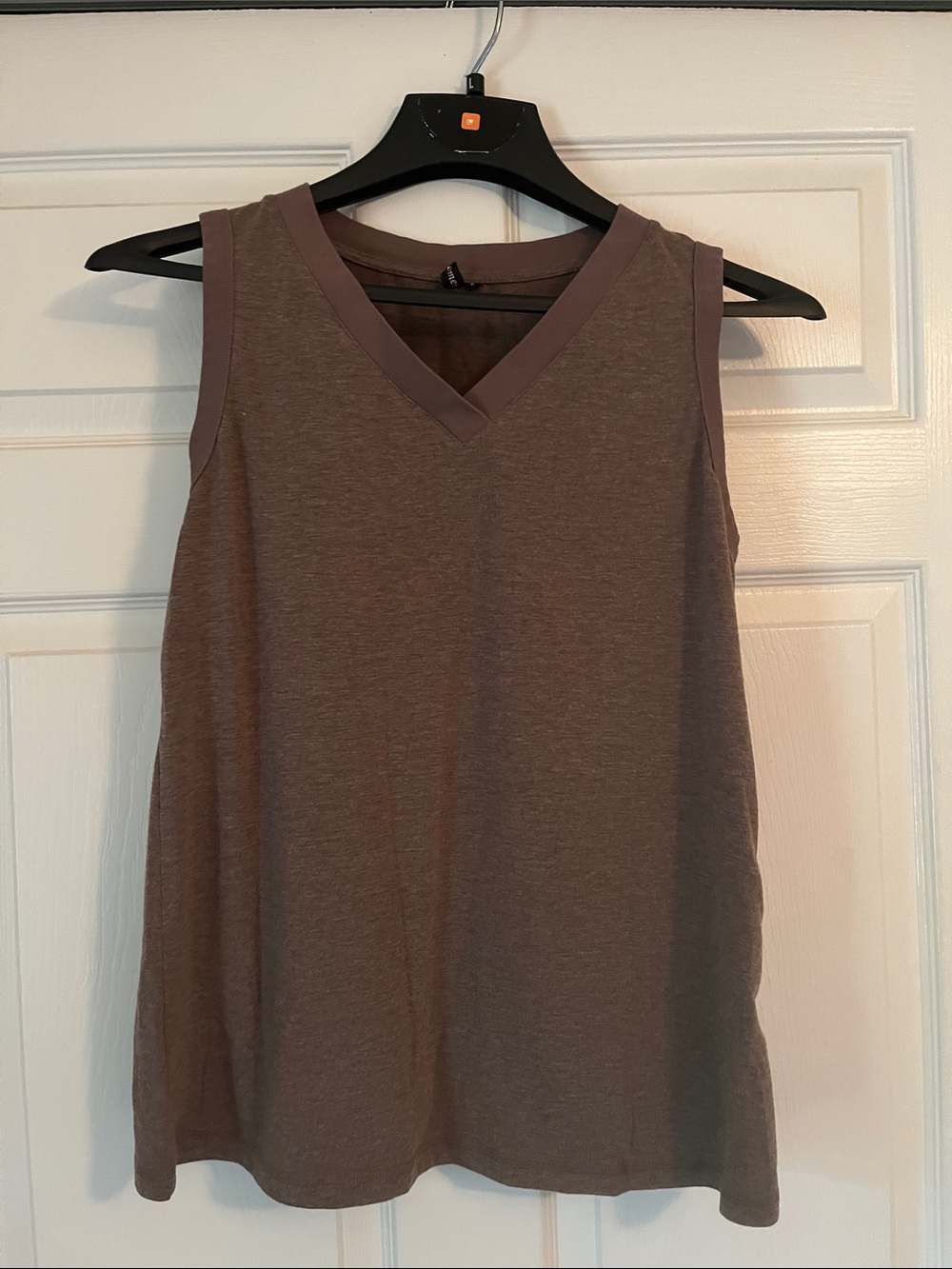 Women’s V-Neck Sleeveless Tank Top in Mauve Taupe